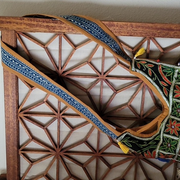 NEW BO HO TASSEL EMBROIDERED MULTI HANDBAG UNIQUE - Picture 8 of 16